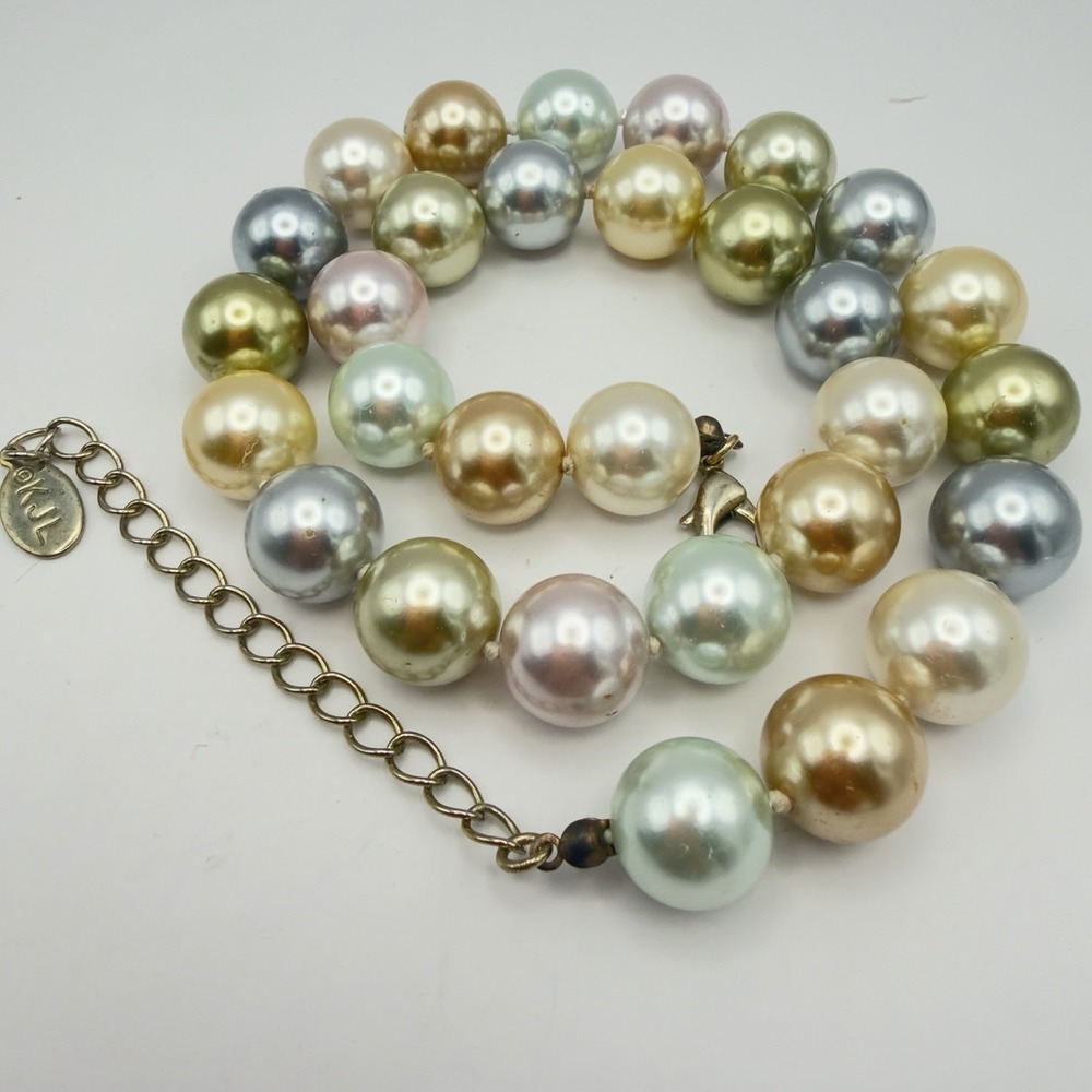 KJL 2009 Pastel Faux Pearl Inaugural Necklace 22" Kenneth Jay Lane Heavy